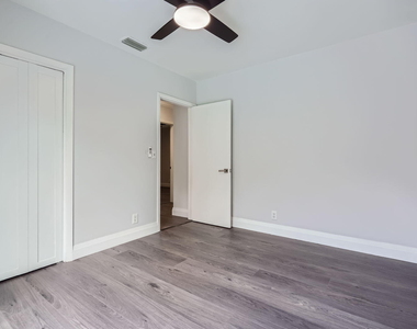 104 St Cloud Lane - Photo Thumbnail 6