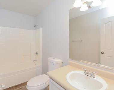 15804 W Port Au Prince Lane - Photo Thumbnail 12