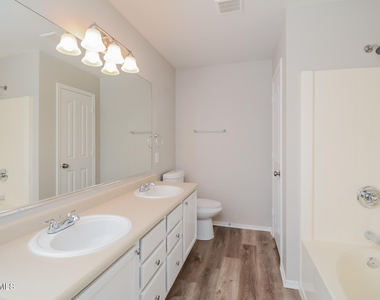15804 W Port Au Prince Lane - Photo Thumbnail 8