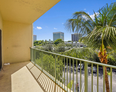 1650 Presidential Way - Photo Thumbnail 18