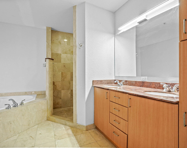 1650 Presidential Way - Photo Thumbnail 11