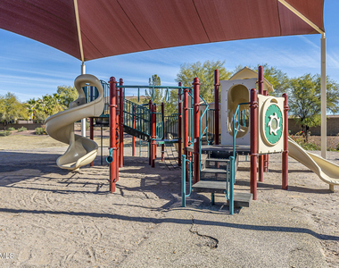 3214 N Pleasant View Lane - Photo Thumbnail 15