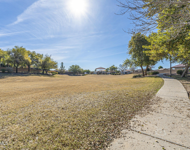 3214 N Pleasant View Lane - Photo Thumbnail 13