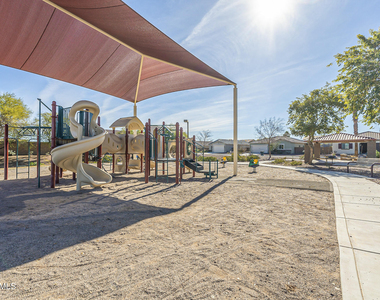 3214 N Pleasant View Lane - Photo Thumbnail 14