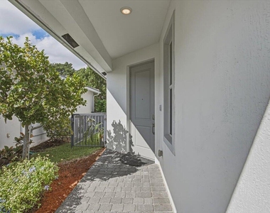 4065 Marina Way - Photo Thumbnail 7