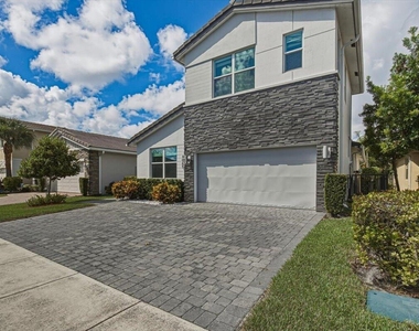 4065 Marina Way - Photo Thumbnail 4