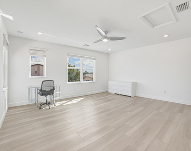 4065 Marina Way - Photo Thumbnail 41