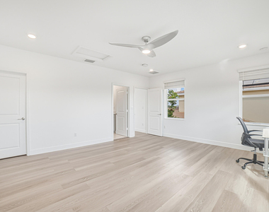 4065 Marina Way - Photo Thumbnail 42