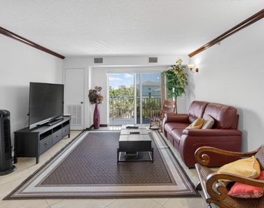 4505 S Ocean Boulevard - Photo Thumbnail 4