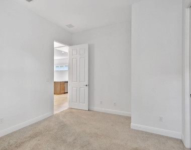 9225 Sw Pepoli Way - Photo Thumbnail 18
