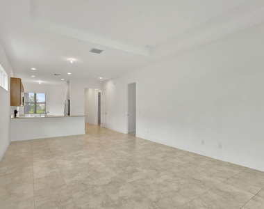 9225 Sw Pepoli Way - Photo Thumbnail 7