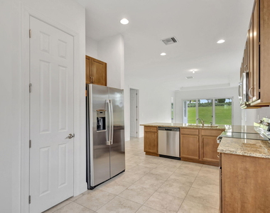 9225 Sw Pepoli Way - Photo Thumbnail 14