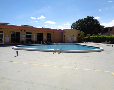4394 Nw 9th Avenue - Photo Thumbnail 1