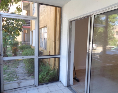 4394 Nw 9th Avenue - Photo Thumbnail 9