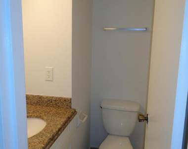 4394 Nw 9th Avenue - Photo Thumbnail 6