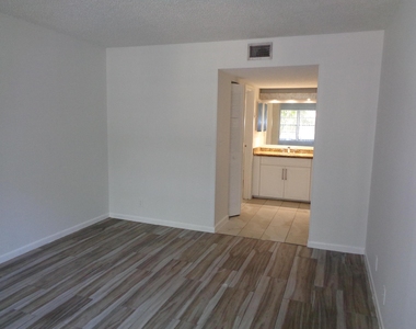 4394 Nw 9th Avenue - Photo Thumbnail 12