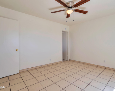 8316 E Indian School Road - Photo Thumbnail 17