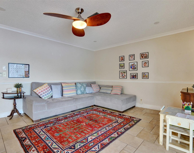 2865 Egret Way - Photo Thumbnail 10