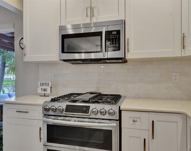 2865 Egret Way - Photo Thumbnail 17