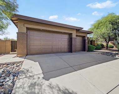 41008 N Republic Way - Photo Thumbnail 7