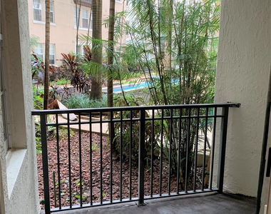 533 Ne 3rd Avenue - Photo Thumbnail 7