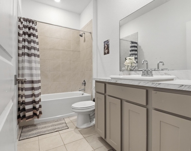 113 Bandol Street - Photo Thumbnail 15