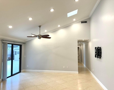 5372 Eagle Lake Golden Eagle Circle - Photo Thumbnail 5