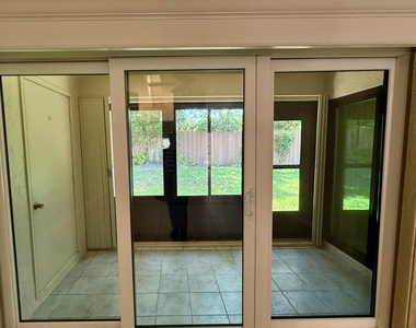 2054 Sw Silver Pine Way - Photo Thumbnail 13