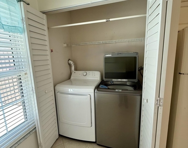 2054 Sw Silver Pine Way - Photo Thumbnail 9