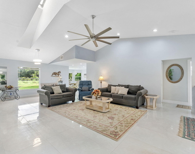 11835 N 47th Road N - Photo Thumbnail 4