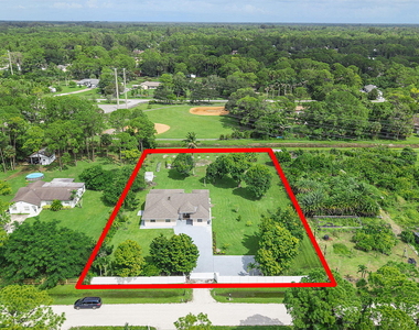 11835 N 47th Road N - Photo Thumbnail 1