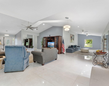11835 N 47th Road N - Photo Thumbnail 13