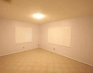 22965 Sw 56th Avenue - Photo Thumbnail 2