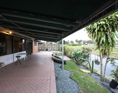 22965 Sw 56th Avenue - Photo Thumbnail 7