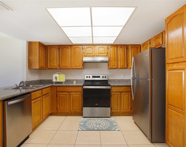 7831 Nw 71st Court - Photo Thumbnail 7