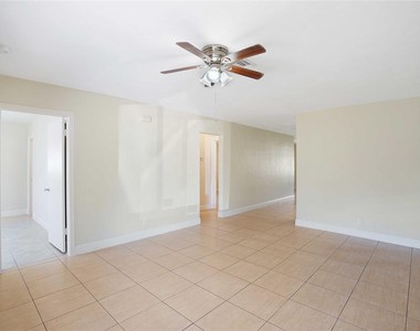 7831 Nw 71st Court - Photo Thumbnail 16