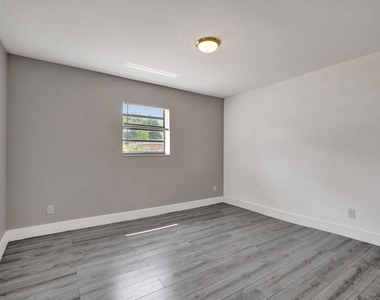 8224 Nw 1st Place - Photo Thumbnail 32