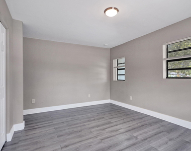 8224 Nw 1st Place - Photo Thumbnail 30
