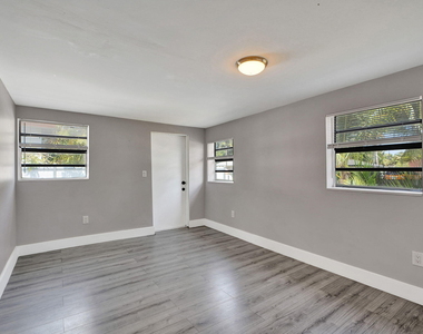 8224 Nw 1st Place - Photo Thumbnail 20