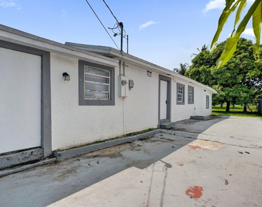 8224 Nw 1st Place - Photo Thumbnail 39