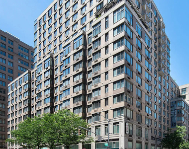 West 26th Street - Photo Thumbnail 7