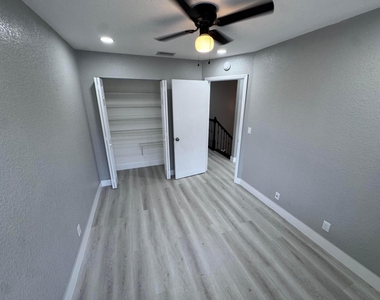 11001 Royal Palm Boulevard - Photo Thumbnail 10