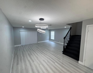 11001 Royal Palm Boulevard - Photo Thumbnail 4