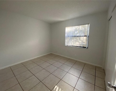 9000 Nw 28th Drive - Photo Thumbnail 15