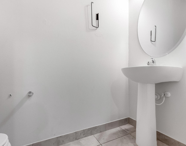3351 Liberty Square Way - Photo Thumbnail 12