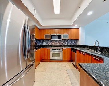 14951 Royal Oaks Lane - Photo Thumbnail 26