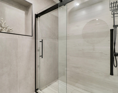 2443 E Edgewater Drive - Photo Thumbnail 42