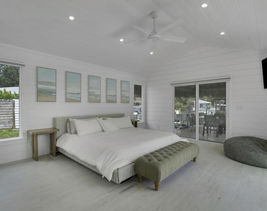 2443 E Edgewater Drive - Photo Thumbnail 27