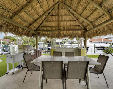 2443 E Edgewater Drive - Photo Thumbnail 55