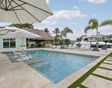 2443 E Edgewater Drive - Photo Thumbnail 52